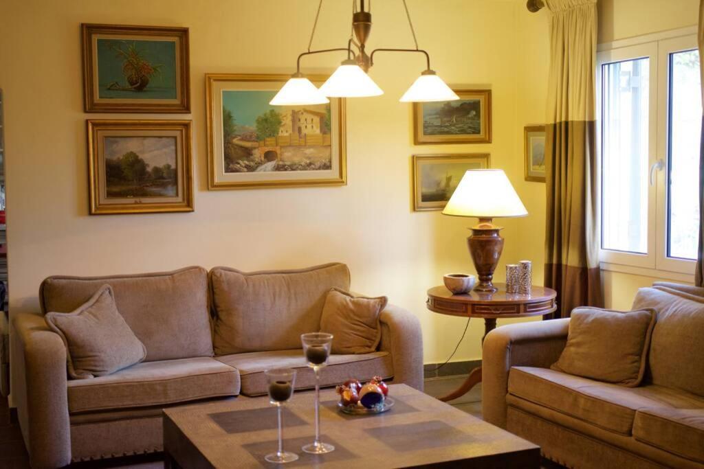 Konstantinas House, A Touch Of Nature & Sea Hébergement de vacances *